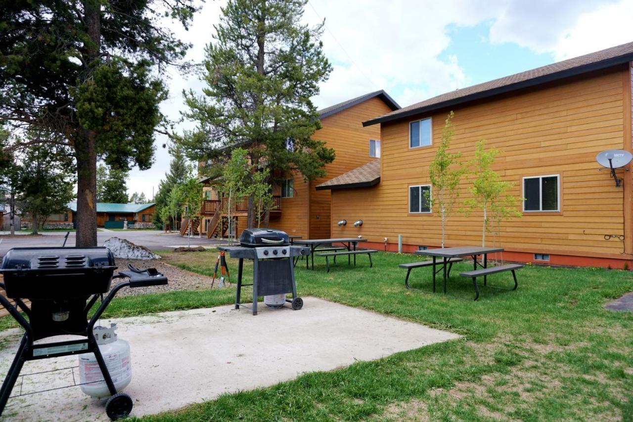 The Aspen Hotel West Yellowstone Exterior foto